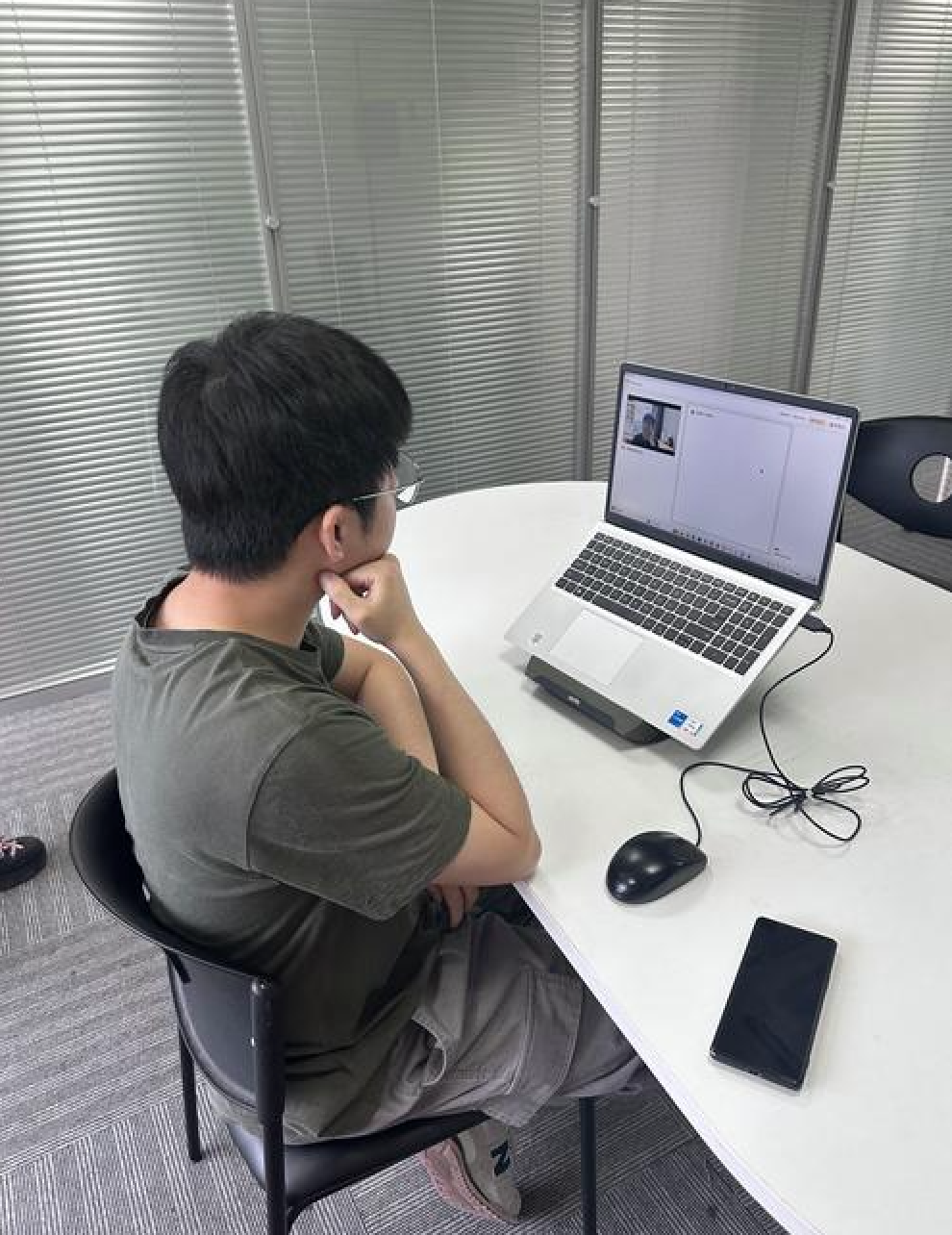 小厂 6k，期望跳槽涨薪，但工资配得感很低。。